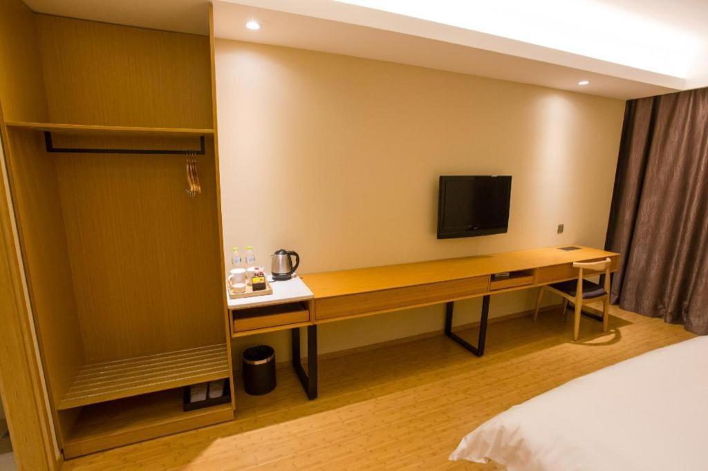 Ji Hotel Hangzhou Xihu Fengqi Road Exteriör bild